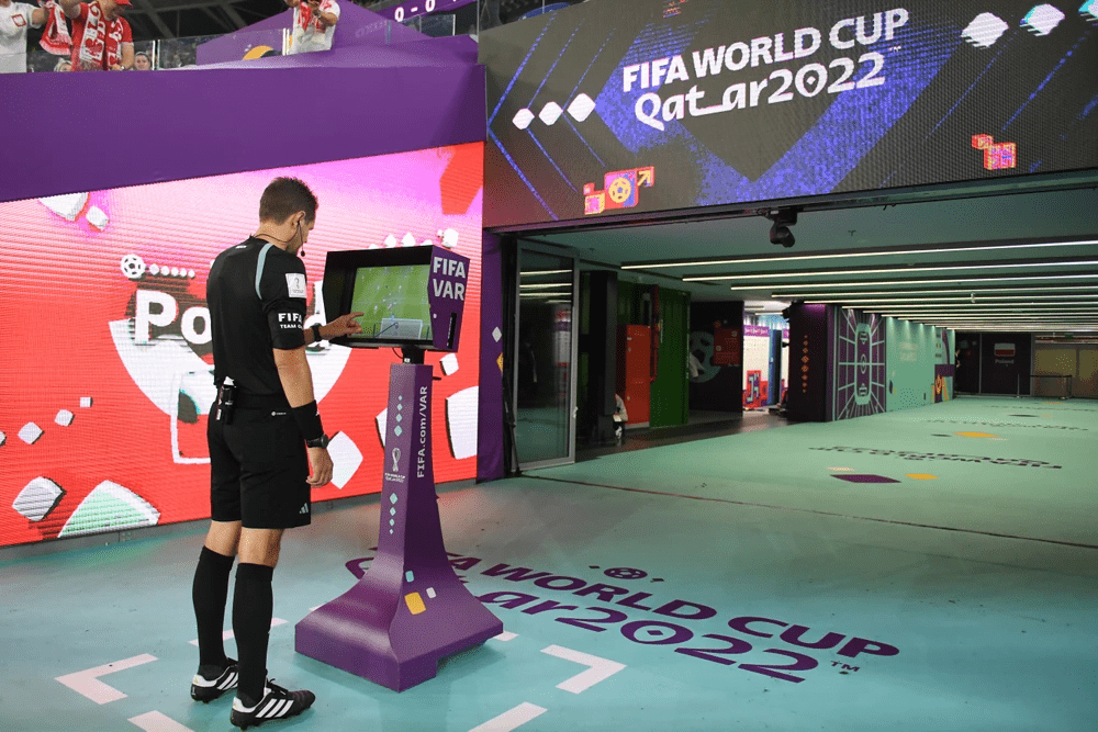 var ở world cup 2022