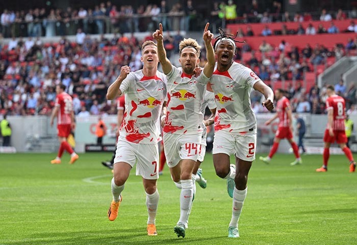 Không đội nào tại Bundesliga kiếm nhiều điểm hơn Leipzig trong 5 trận gần nhất