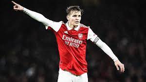 Ở tuổi 25, Odegaard đang dần trở thành một cầu thủ hàng đầu tại EPL