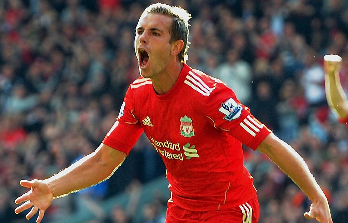 Henderson có bàn thắng đầu tiên cho Liverpool ở trận gặp Bolton Wanderers trên sân Anfield vào tháng 8/2011