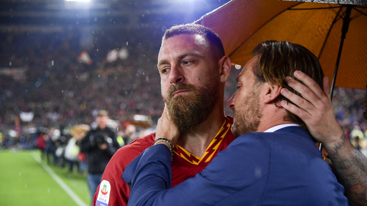 Tình yêu mà De Rossi dành cho Roma là thiêng liêng, vậy nên anh không cho phép ai có quyền bôi nhọ nó