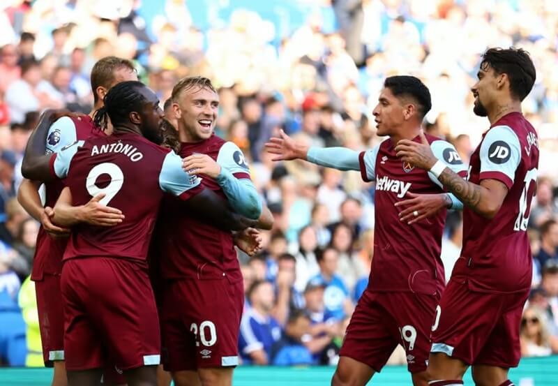 Cả Edson Alvarez và Ward Prowse đã làm nguôi ngoai nỗi nhớ Declan Rice của các CĐV West Ham