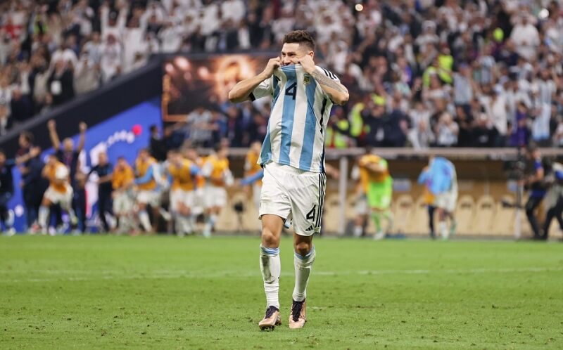 Montiel là trụ cột của tuyển Argentina và Sevilla trong hành trình vô địch World Cup và Europa League mùa vừa qua