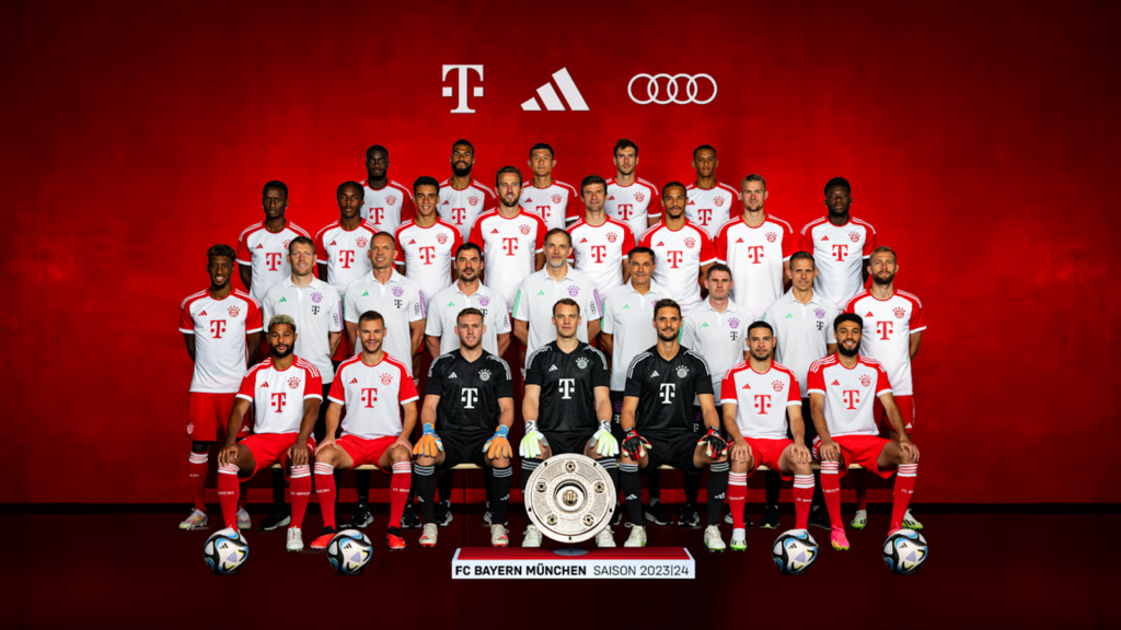 Bayern Munich là đội bóng đầu tiên trong lịch sử giành cú ăn ba hai lần