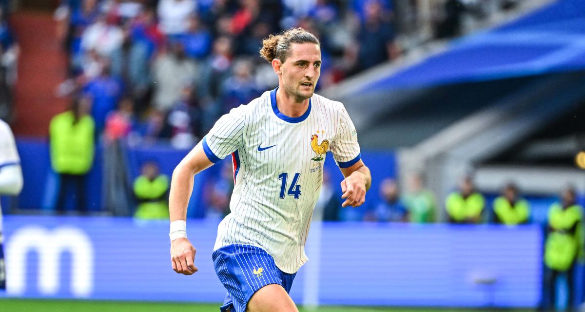 Rabiot luôn là cái tên đá chính thường xuyên của tuyển Pháp bất chấp sự nổi lên của những Tchoumeani hay Camavinga