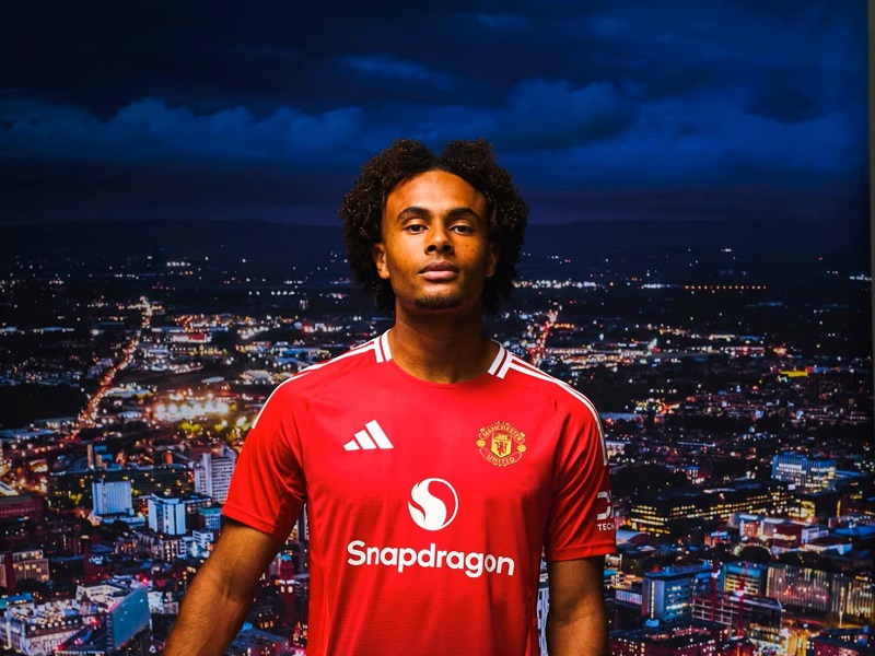 Joshua Zirkzee: Ngôi sao dị biệt mới của đội chủ sân Old Trafford