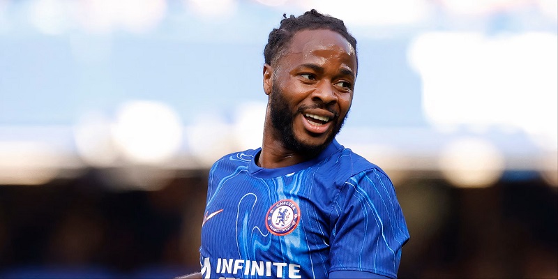 Tương lai bất định của Raheem Sterling tại Chelsea