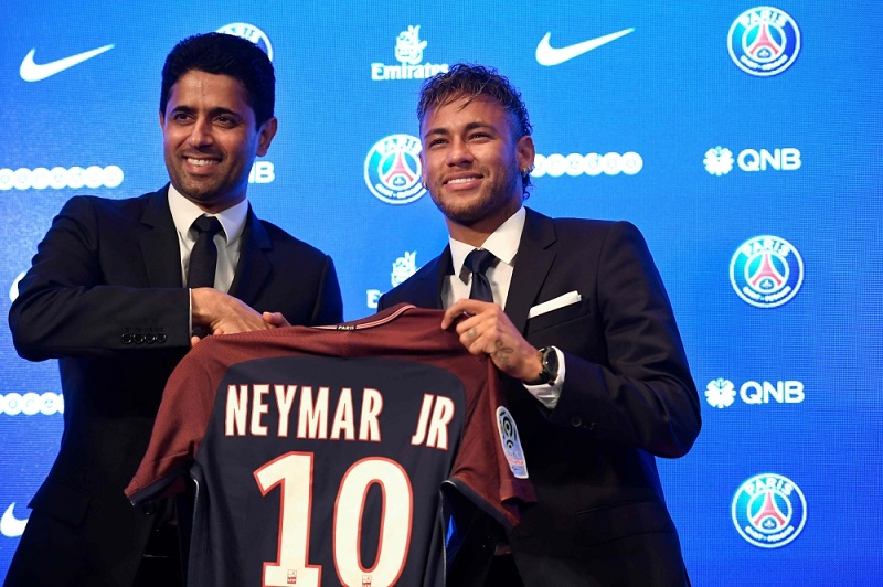 Neymar gia nhập PSG với mức giá cùng sự kỳ vọng khổng lồ